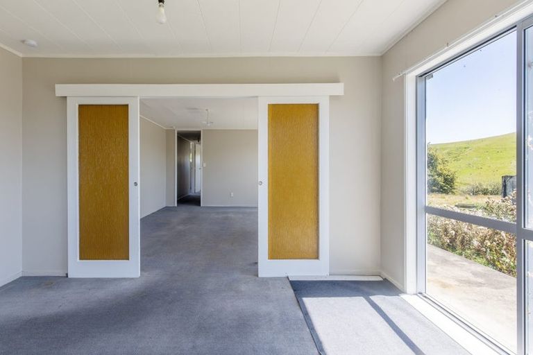 Photo of property in Ex Awariki School, 667 Mangahei Road, Te Uri, Dannevirke, 4973