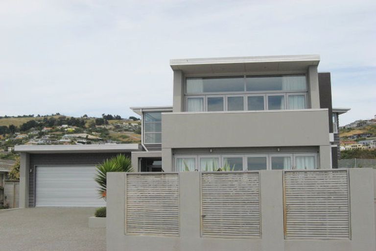 Photo of property in 23 Beachville Road, Redcliffs, Christchurch, 8081