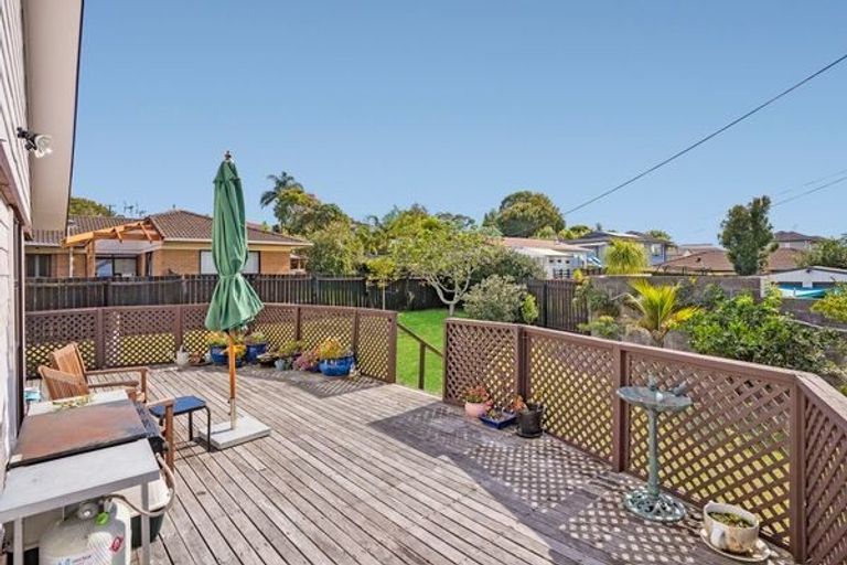 Photo of property in 268 Royal Road, Massey, Auckland, 0614