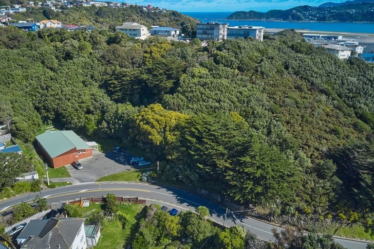 Photo of property in 90 Monorgan Road, Strathmore Park, Wellington, 6022