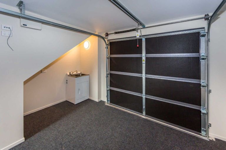 Photo of property in 2/21 Hills Road, Edgeware, Christchurch, 8013