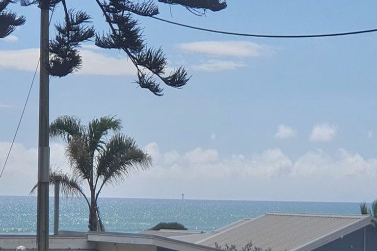 Photo of property in 21 Battiscombe Terrace, Waitara, 4320