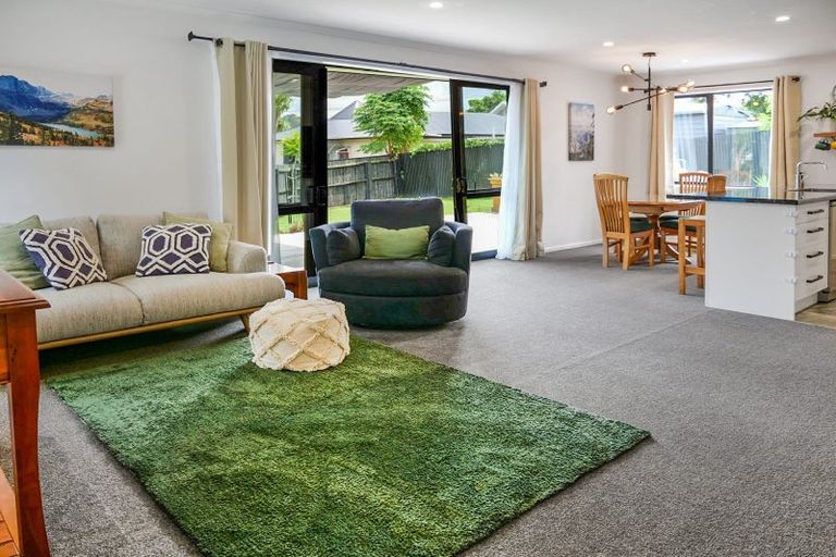 Photo of property in 1 Cedar Place, Tikipunga, Whangarei, 0112