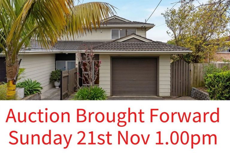 Photo of property in 1/50a Target Road, Totara Vale, Auckland, 0629