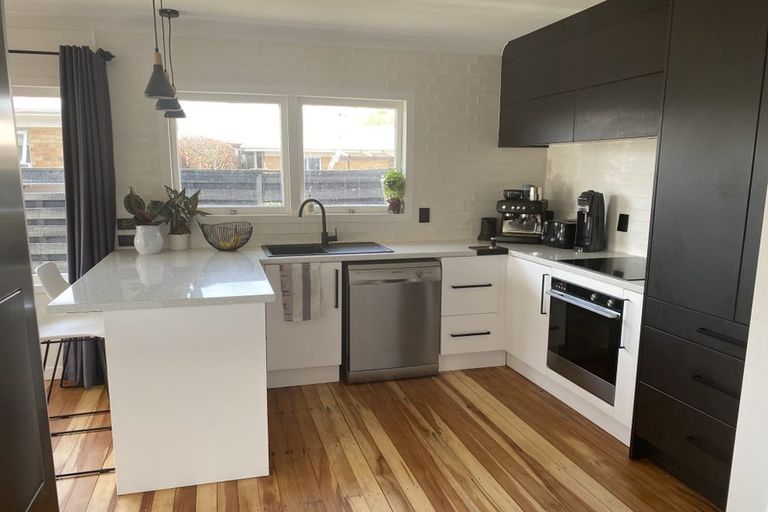 Photo of property in 18 Kingsley Street, St Andrews, Hamilton, 3200