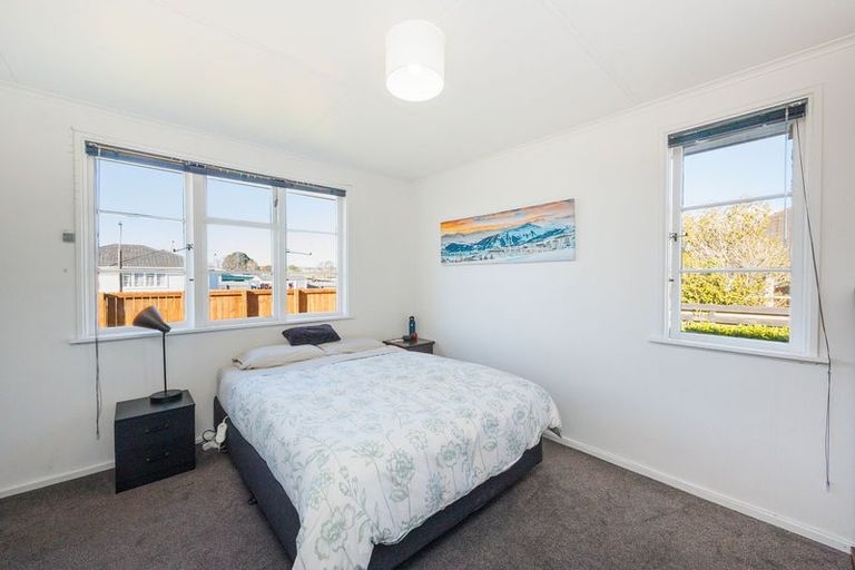 Photo of property in 2 Avon Terrace, Roslyn, Palmerston North, 4414