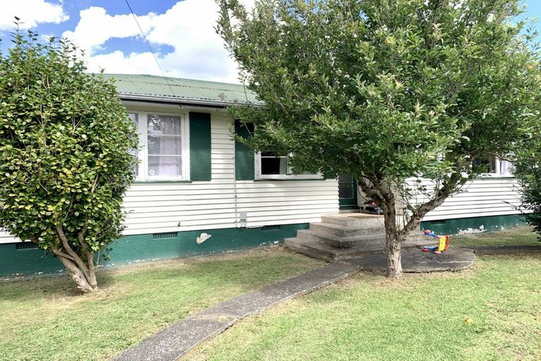 Photo of property in 1/7 Mcdougall Street, Manurewa East, Auckland, 2102