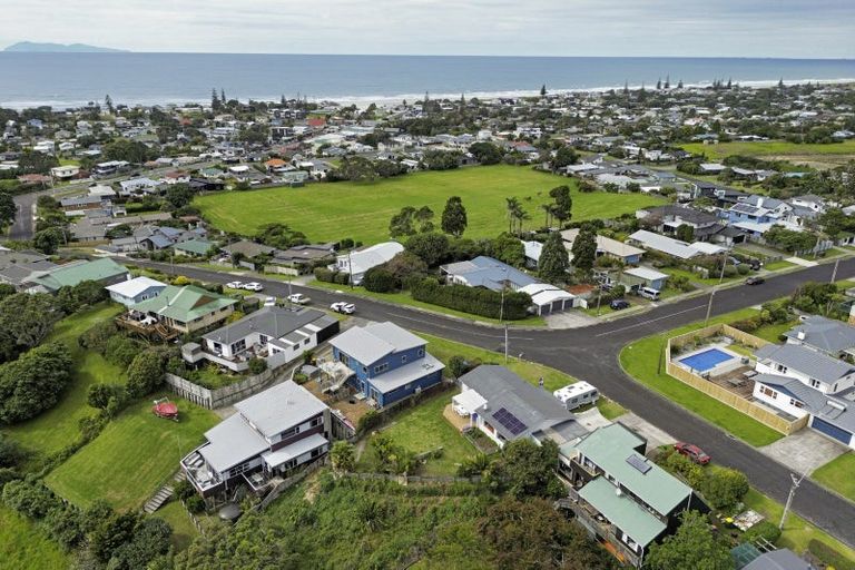Photo of property in 1 Farm Road, Waihi Beach, 3611