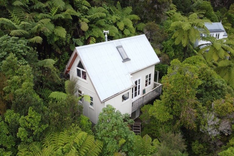 Photo of property in 166 Seddon Street, Naenae, Lower Hutt, 5011