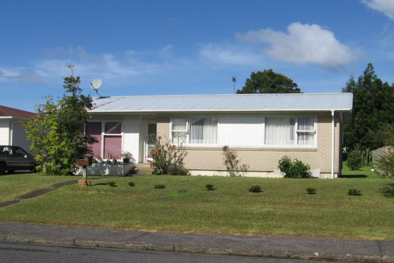 Photo of property in 80 Riverpark Crescent, Henderson, Auckland, 0610