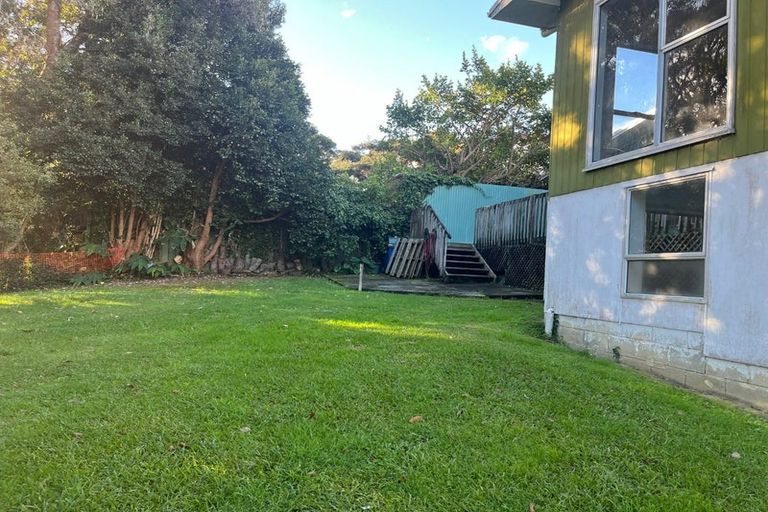 Photo of property in 27 Gladys Avenue, Glenfield, Auckland, 0629