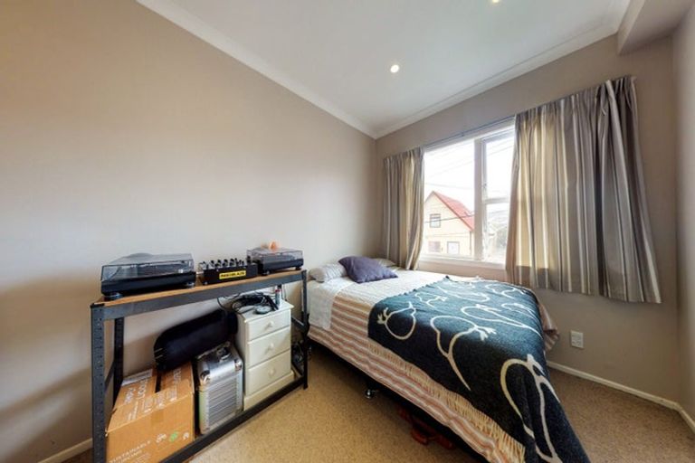 Photo of property in 76 Rintoul Street, Newtown, Wellington, 6021