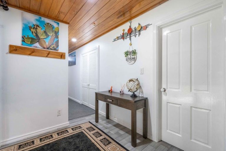 Photo of property in 81 Marama Avenue South, Otatara, Invercargill, 9879