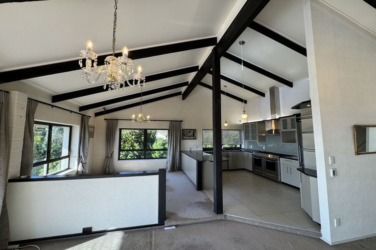 Photo of property in 16 Pounamu Place, Shelly Park, Auckland, 2014