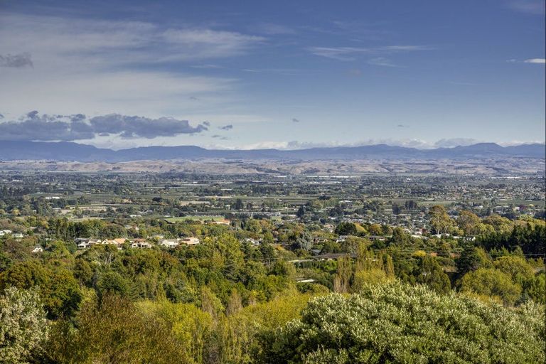 Photo of property in 366 Durham Drive, Havelock North, 4130