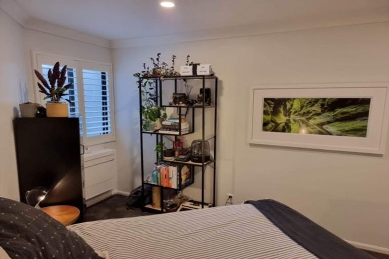 Photo of property in 13/22 Oriental Terrace, Oriental Bay, Wellington, 6011