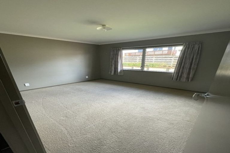 Photo of property in 3 Titoki Place, Inglewood, 4330