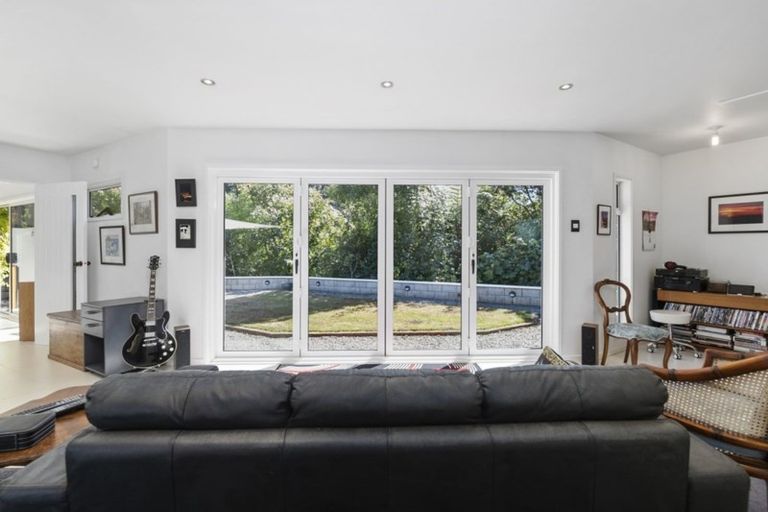 Photo of property in 14 Avro Road, Blue Mountains, Upper Hutt, 5371