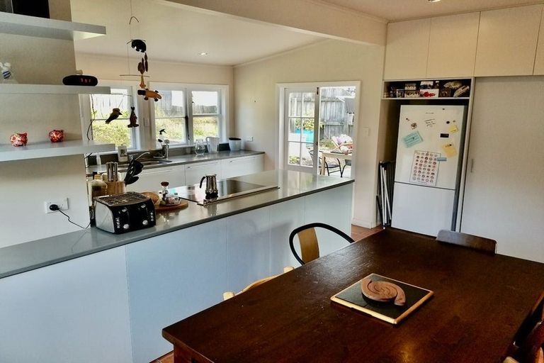 Photo of property in 33 Bankot Crescent, Ngaio, Wellington, 6035