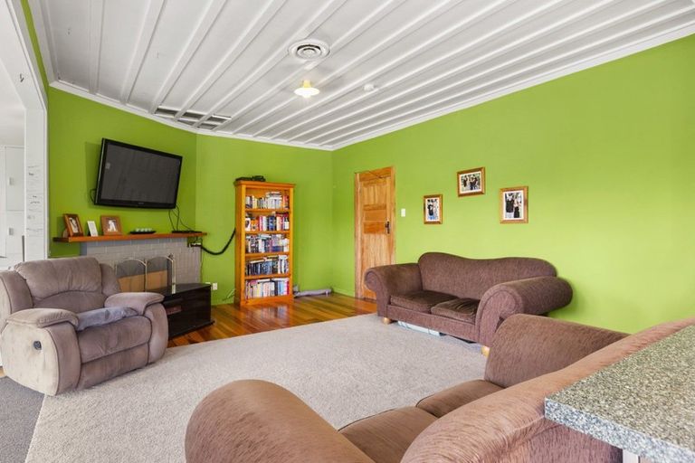 Photo of property in 4 Wallace Road, Temple View, Hamilton, 3289