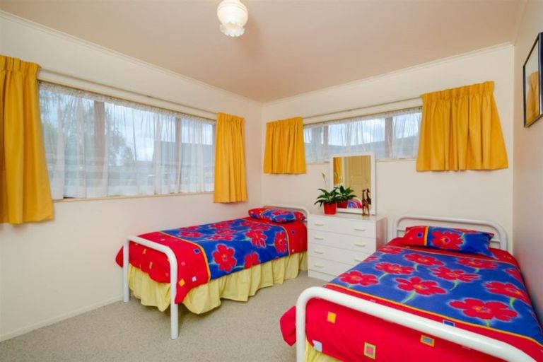 Photo of property in 24 Sunny Crescent, Huapai, Kumeu, 0810