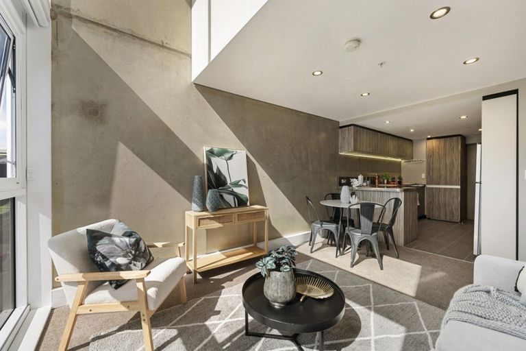 Photo of property in Canvas Apartments, 8/307 Willis Street, Te Aro, Wellington, 6011