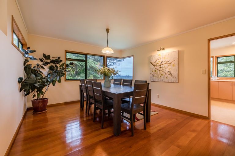 Photo of property in 207c Woodlands Park Road, Titirangi, Auckland, 0604