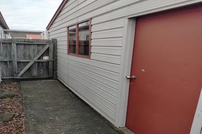 Photo of property in 2/15 Walton Street, Sydenham, Christchurch, 8023