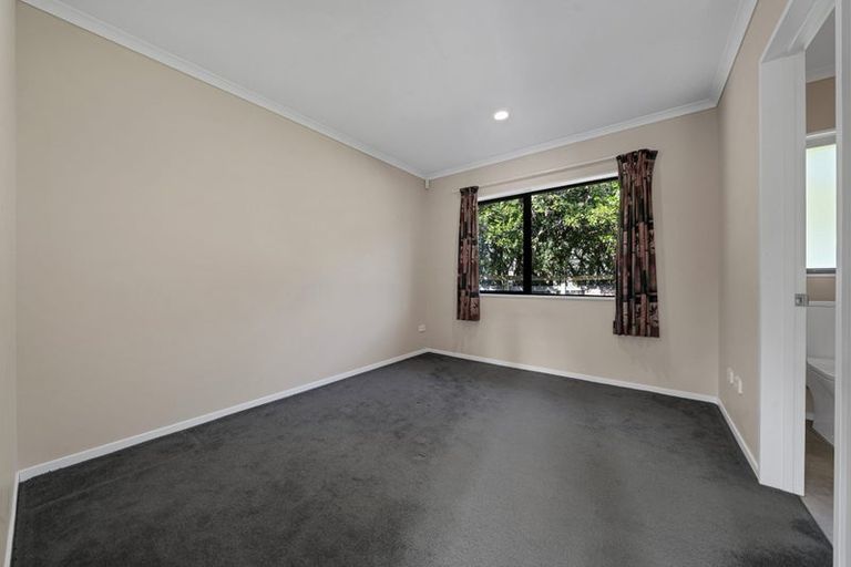 Photo of property in 5b Raukawa Grove, Waiuku, 2123