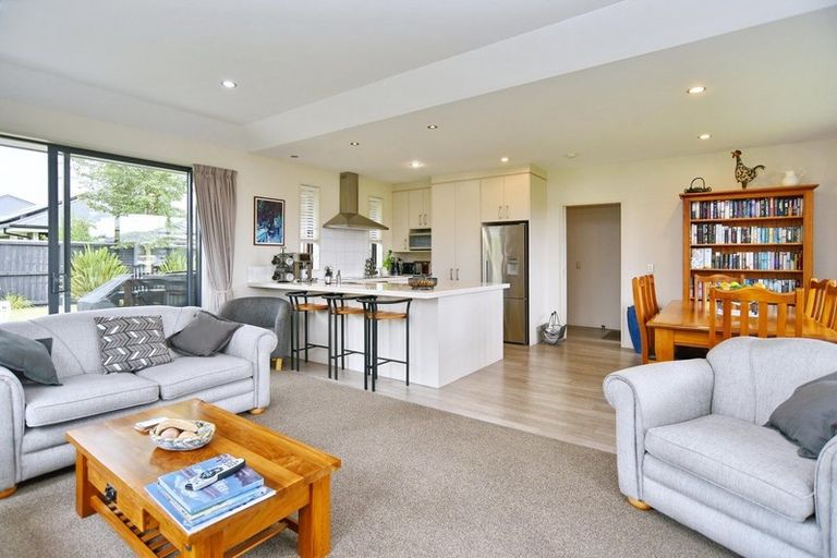 Photo of property in 16 Chestnut Place, Rangiora, 7400