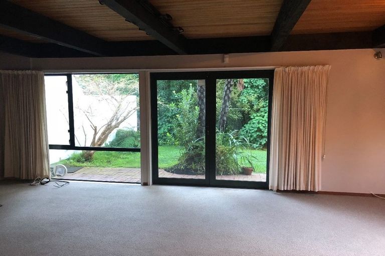 Photo of property in 2a Pitoitoi Road, Days Bay, Lower Hutt, 5013