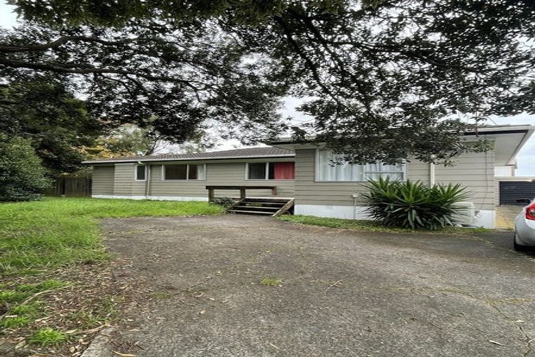 Photo of property in 28 Hinton Place, Weymouth, Auckland, 2103