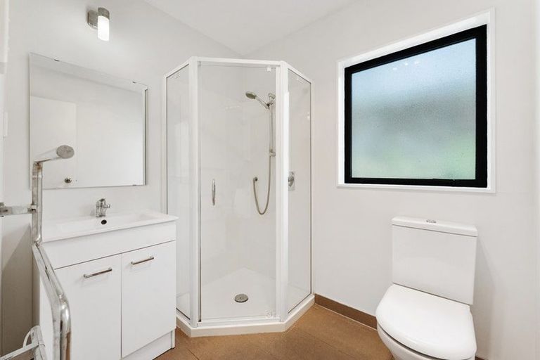 Photo of property in 46b Brains Road, Kelston, Auckland, 0602