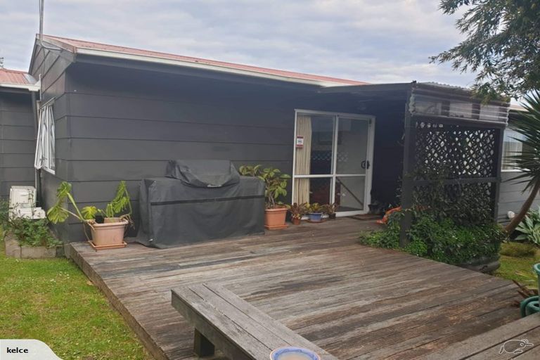 Photo of property in 19a Midgley Road, West Harbour, Auckland, 0618