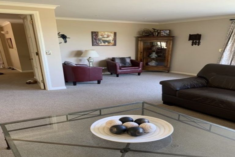 Photo of property in 39 Regency Park Drive, Gulf Harbour, Whangaparaoa, 0930