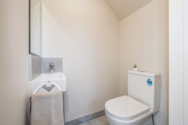 Photo of property in 5/66 Swanson Road, Henderson, Auckland, 0610