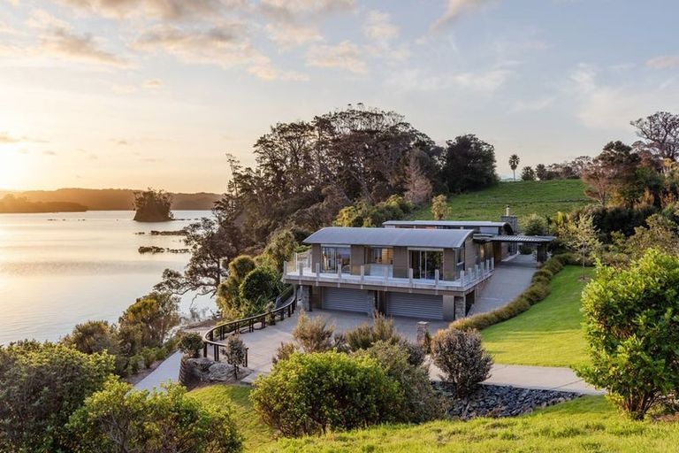 Photo of property in 16 Grant Street, Mahurangi East, Warkworth, 0982