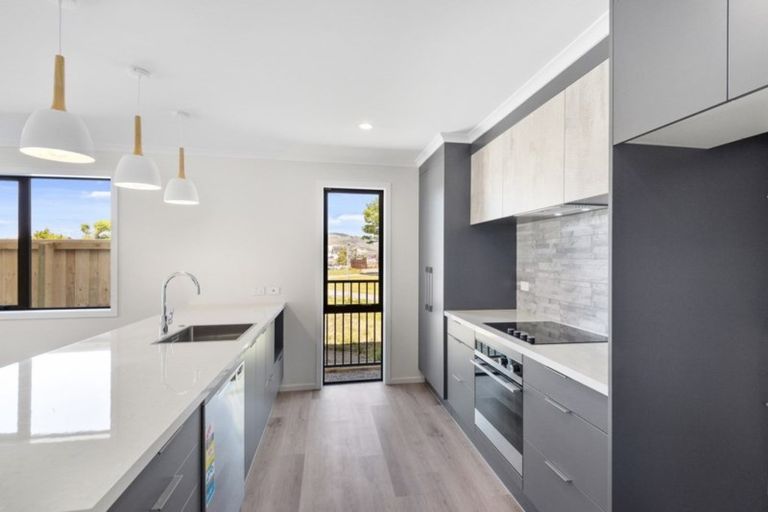 Photo of property in 13 Holmes Hanover Lane, Halswell, Christchurch, 8025