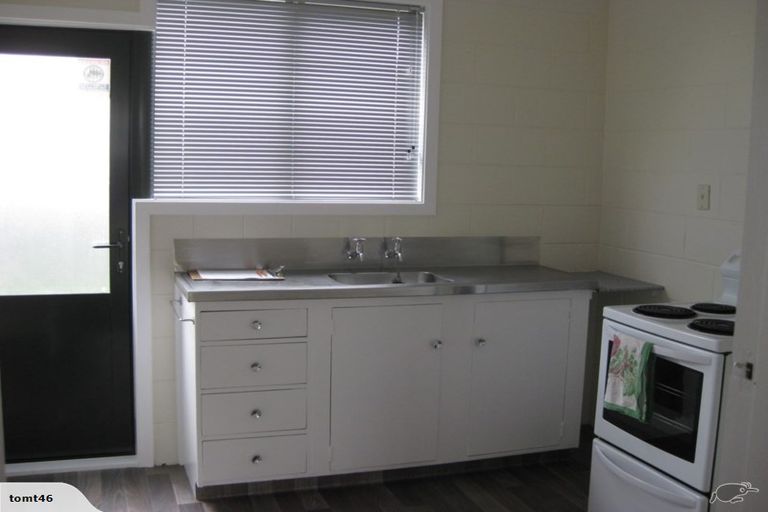 Photo of property in 2/86 Picton Avenue, Riccarton, Christchurch, 8011