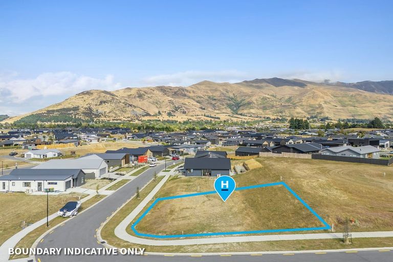 Photo of property in 9 Simpson Crescent, Wanaka, 9305