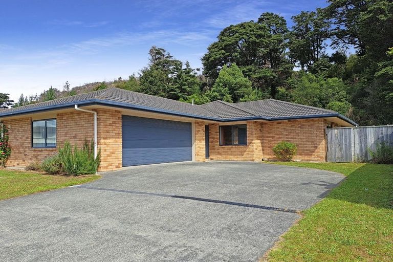 Photo of property in 39 Evergreen Crescent, Trentham, Upper Hutt, 5018