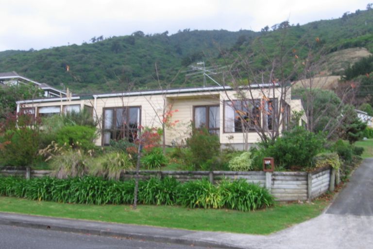 Photo of property in 127a Winara Avenue, Waikanae, 5036