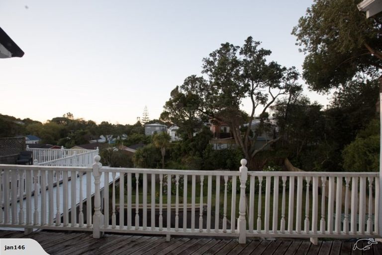 Photo of property in 5a Gilbert Street, Amberley, 7410