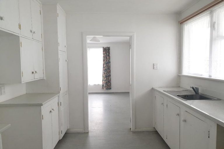 Photo of property in 46-48 Cheshire Street, Cannons Creek, Porirua, 5024