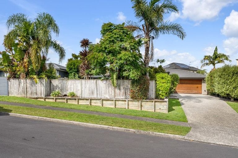 Photo of property in 19 Ysabel Crescent, The Gardens, Auckland, 2105