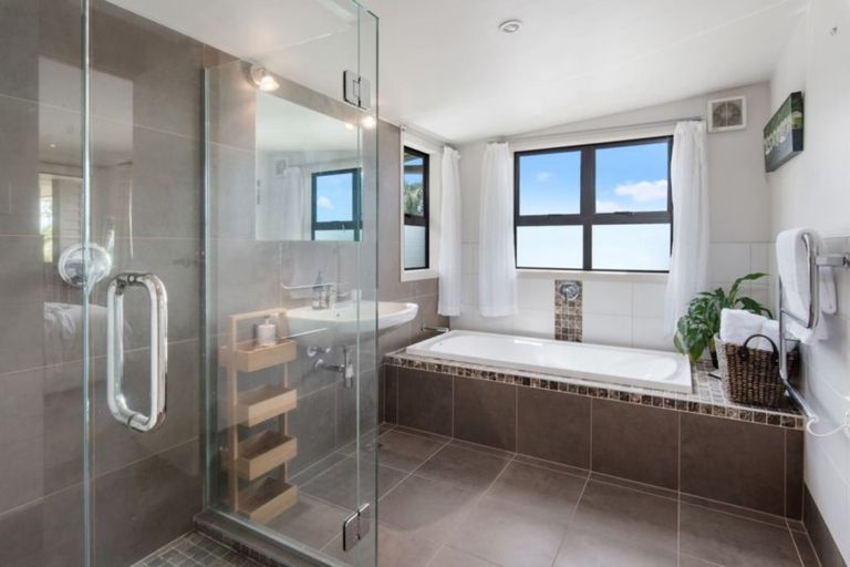 Photo of property in 86 Deep Creek Road, Torbay, Auckland, 0630