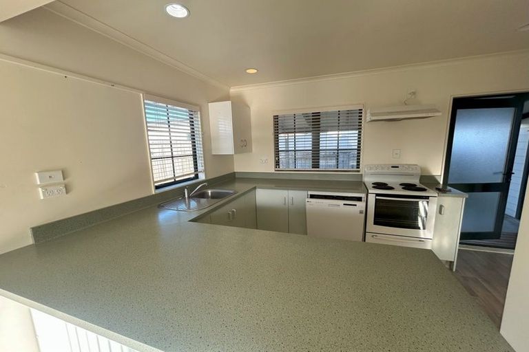 Photo of property in 884b Papamoa Beach Road, Papamoa Beach, Papamoa, 3118