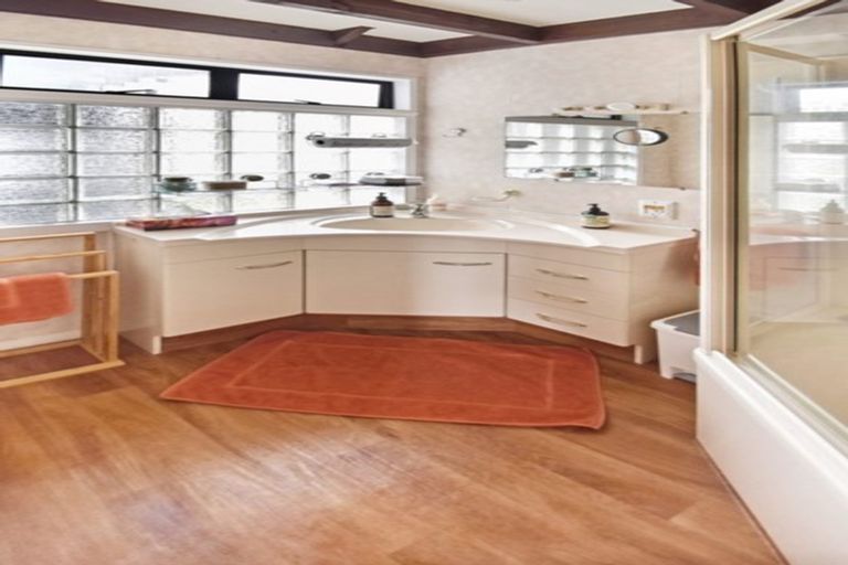 Photo of property in 30 Black Peak Road, Omarama, 9412