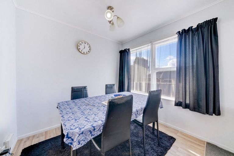 Photo of property in 50 Hobart Crescent, Wattle Downs, Auckland, 2103