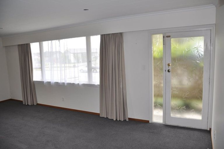 Photo of property in 33 Coventry Avenue, Tamatea, Napier, 4112